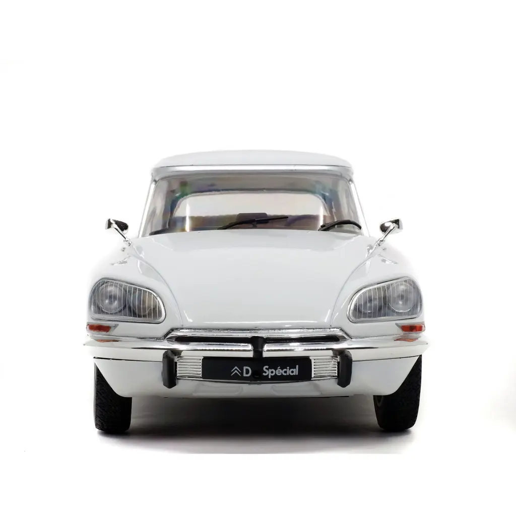 citroen-d-special-blanche-1972-06.webp