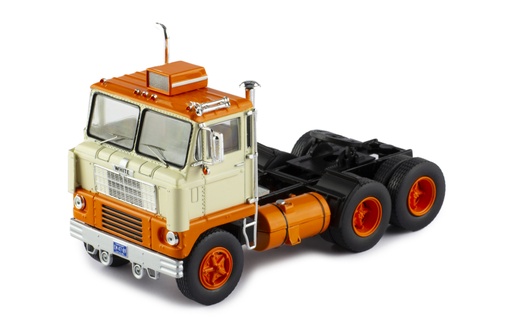 [TR188.22] Mô hình xe đầu kéo IXO 1:43 White 7400 1960 Beige - TR188.22